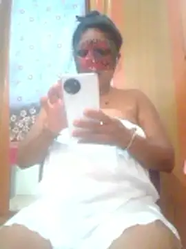 Snapshot of boosypussy chatting on 04/08/26, 07:52 boosypussy online show from 04/08/26, 07:52