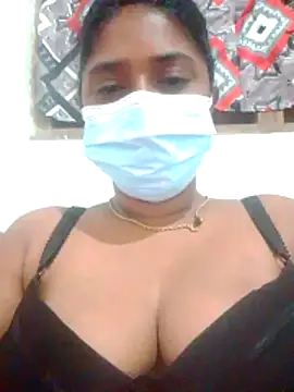 Snapshot of boosypussy chatting on 04/11/26, 10:47 boosypussy online show from 04/11/26, 10:47