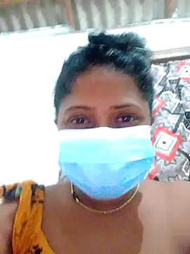 Snapshot of boosypussy chatting on 04/14/26, 02:34 boosypussy online show from 04/14/26, 02:34