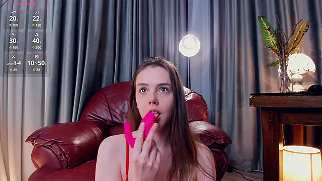 AftonChappel online show from 10/17/25, 04:09