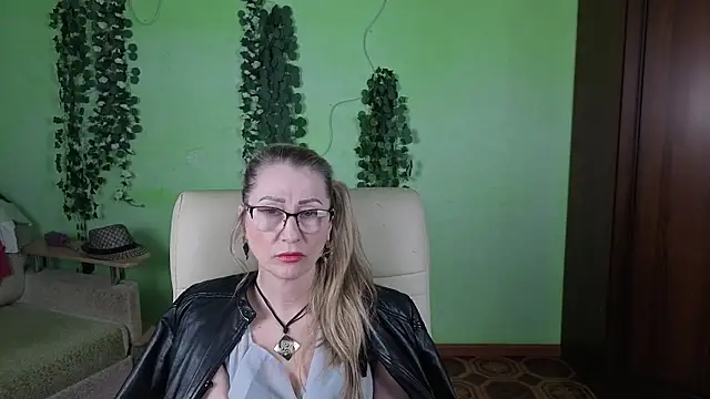 Habibi Honeyy online show from 04/13/26, 12:54