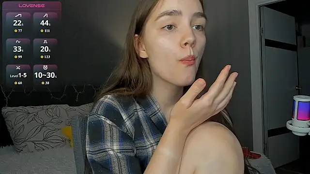 Snapshot of sweete_chantal chatting on 06/12/26, 07:24 sweete chantal online show from 06/12/26, 07:24