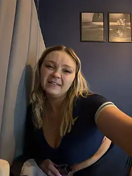 Snapshot of Star-36 chatting on 03/17/26, 01:47 Star-36 online show from 03/17/26, 01:47