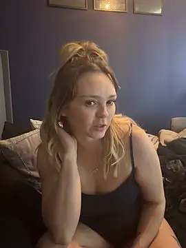 Snapshot of Star-36 chatting on 03/22/26, 12:08 Star-36 online show from 03/22/26, 12:08