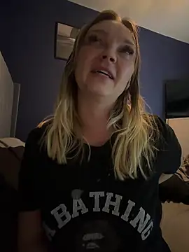 Snapshot of Star-36 chatting on 04/18/26, 07:18 Star-36 online show from 04/18/26, 07:18