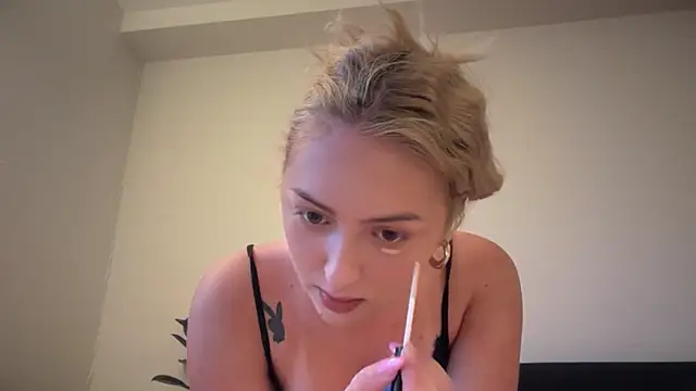 Snapshot of Kitty_Swetty chatting on 05/07/26, 07:19 Kitty Swetty online show from 05/07/26, 07:19