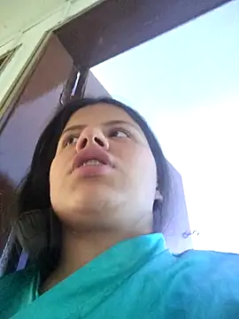 Snapshot of sasha_roldann chatting on 12/17/25, 07:31 sasha roldann online show from 12/17/25, 07:31