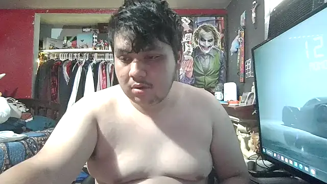 Snapshot of Batcum129 chatting on 10/13/25, 07:47 Batcum129 online show from 10/13/25, 07:47