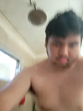 Snapshot of Batcum129 chatting on 12/15/25, 11:31 Batcum129 online show from 12/15/25, 11:31