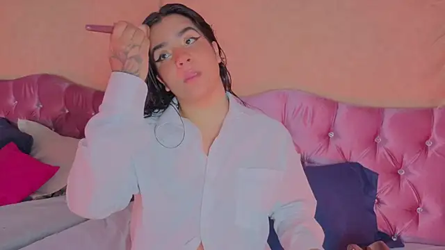 KARINAJTORRES online show from 11/26/25, 09:38