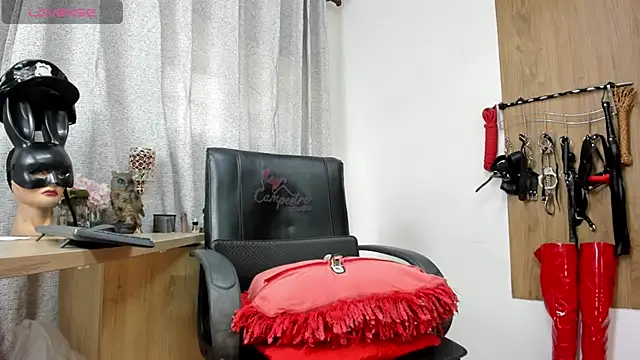 KristhalRasmussel online show from 10/20/25, 09:04