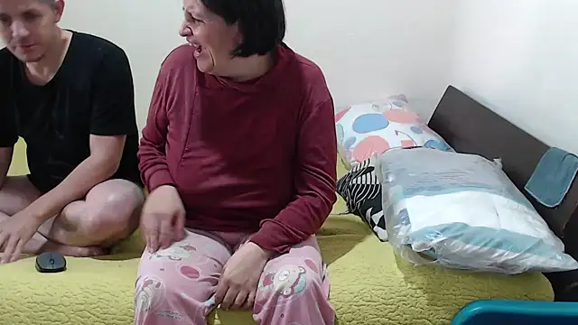 jade noah  online show from 11/20/25, 01:11