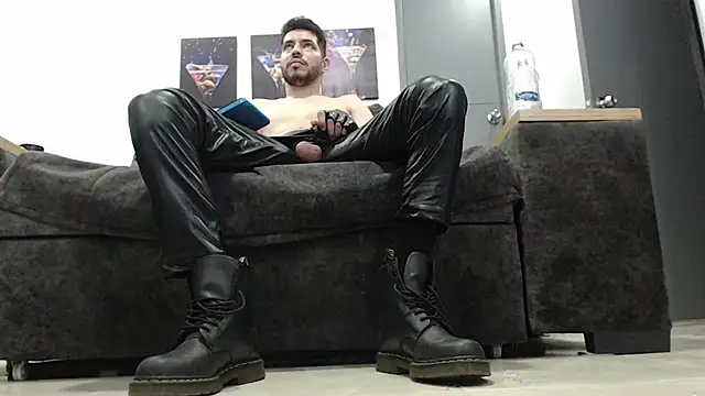 Snapshot of mackdaniels chatting on 05/28/26, 12:30 mackdaniels online show from 05/28/26, 12:30