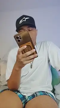 Snapshot of asmodeo_33 chatting on 03/02/26, 06:25 asmodeo 33 online show from 03/02/26, 06:25