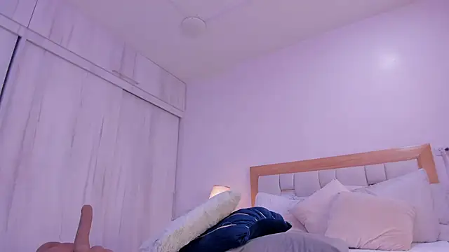 megan rous  online show from 12/16/25, 03:11