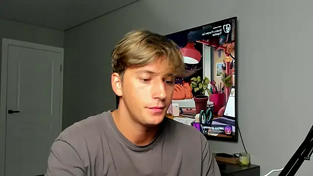 Snapshot of DaniHort chatting on 12/05/25, 06:11 DaniHort online show from 12/05/25, 06:11