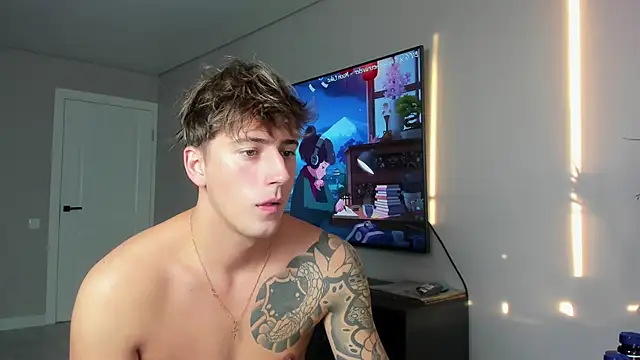 Snapshot of DaniHort chatting on 01/06/26, 08:18 DaniHort online show from 01/06/26, 08:18