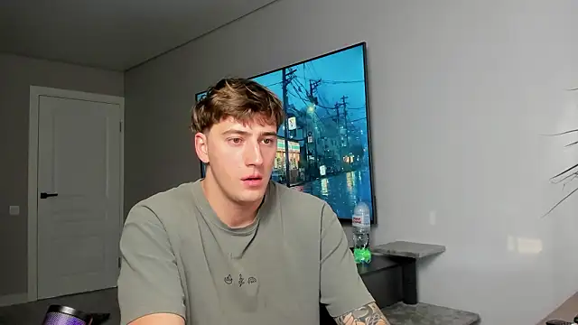 Snapshot of DaniHort chatting on 03/21/26, 07:35 DaniHort online show from 03/21/26, 07:35