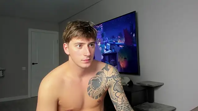 Snapshot of DaniHort chatting on 04/04/26, 07:28 DaniHort online show from 04/04/26, 07:28