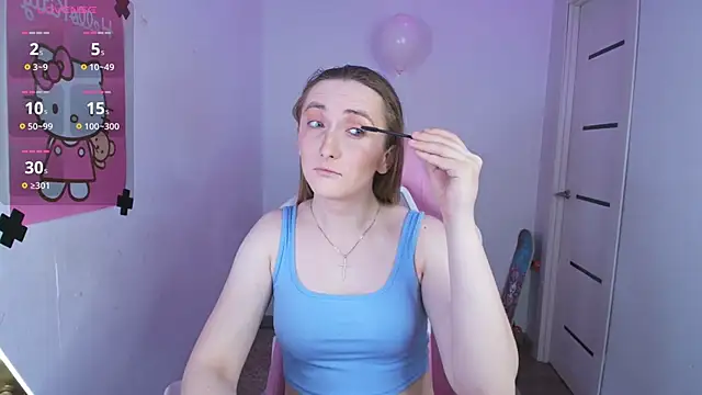 Snapshot of Vi_Luxy chatting on 03/15/26, 02:06 Vi Luxy online show from 03/15/26, 02:06