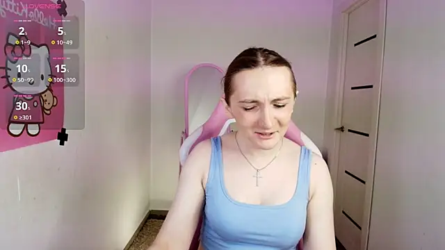 Snapshot of Vi_Luxy chatting on 03/29/26, 02:11 Vi Luxy online show from 03/29/26, 02:11