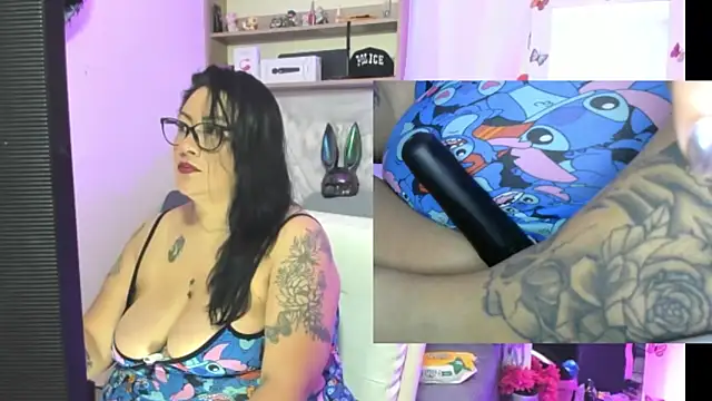 Clunita online show from 04/05/26, 03:36