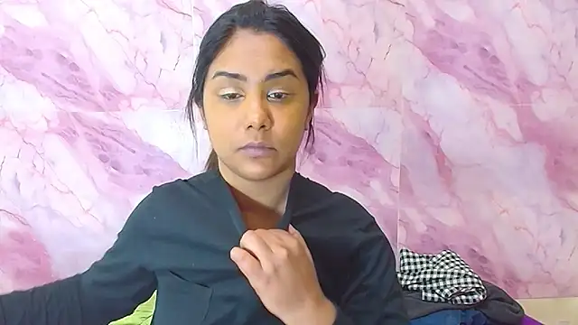 Snapshot of IndiaSexyStripper4u chatting on 09/17/25, 04:52 IndiaSexyStripper4u online show from 09/17/25, 04:52