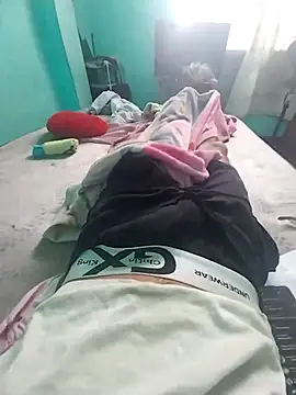 Snapshot of Edu234 chatting on 09/29/25, 04:56 Edu234 online show from 09/29/25, 04:56