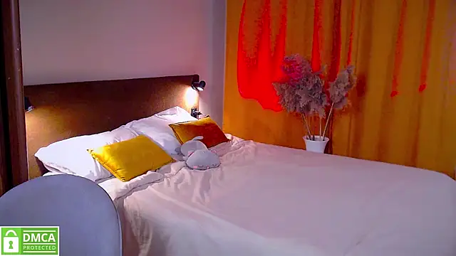 Snapshot of elza_rose chatting on 09/25/25, 02:21 elza rose online show from 09/25/25, 02:21