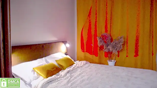 Snapshot of elza_rose chatting on 11/20/25, 03:28 elza rose online show from 11/20/25, 03:28