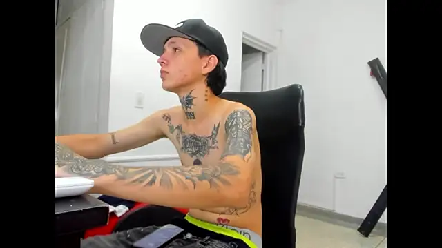 StraightBoy Nick online show from 05/27/26, 04:20