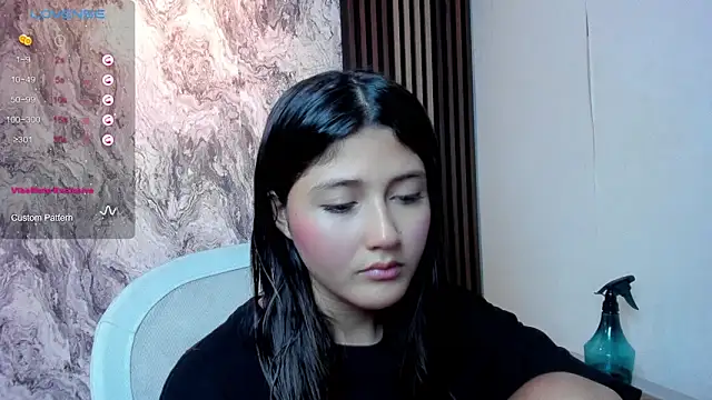 Snapshot of amy_innocent_1 chatting on 04/18/26, 10:54 amy innocent 1 online show from 04/18/26, 10:54
