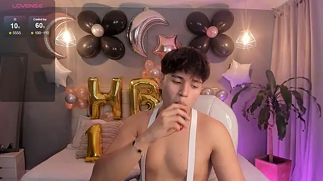 Snapshot of Jordan_24_ chatting on 10/24/25, 09:33 Jordan 24 online show from 10/24/25, 09:33