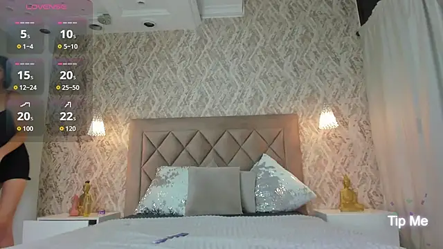 Snapshot of Lily_cooperr chatting on 11/09/25, 05:28 Lily cooperr online show from 11/09/25, 05:28