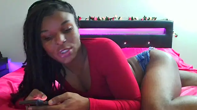 Snapshot of theebodyy chatting on 10/22/25, 06:02 theebodyy online show from 10/22/25, 06:02