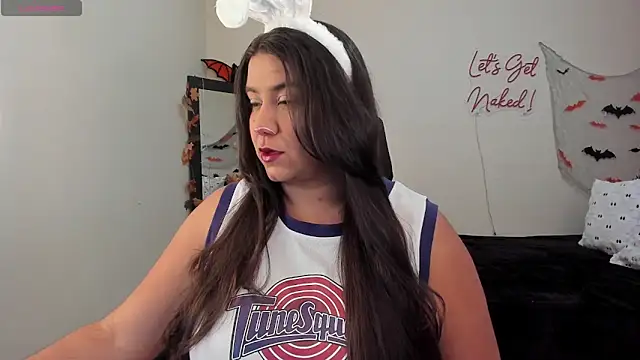 Snapshot of MariamCastiblanco chatting on 10/21/25, 12:44 MariamCastiblanco online show from 10/21/25, 12:44