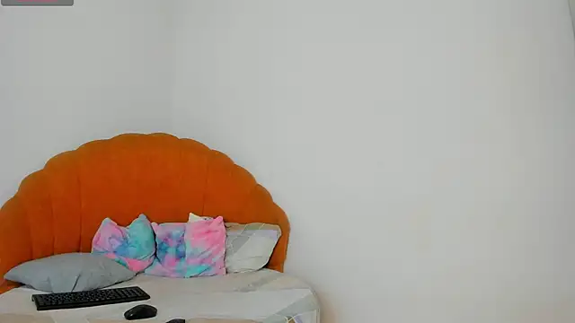 Indismilex online show from 10/30/25, 01:40