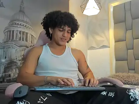 Snapshot of Xfire_boy69 chatting on 11/01/25, 12:51 Xfire boy69 online show from 11/01/25, 12:51