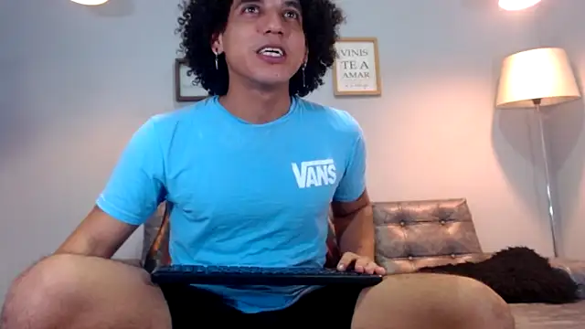 Snapshot of Xfire_boy69 chatting on 11/15/25, 03:30 Xfire boy69 online show from 11/15/25, 03:30