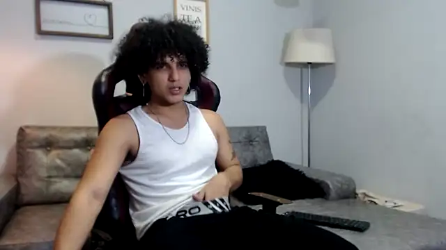 Snapshot of Xfire_boy69 chatting on 11/20/25, 03:56 Xfire boy69 online show from 11/20/25, 03:56