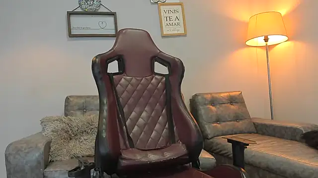 Snapshot of Xfire_boy69 chatting on 12/01/25, 05:29 Xfire boy69 online show from 12/01/25, 05:29