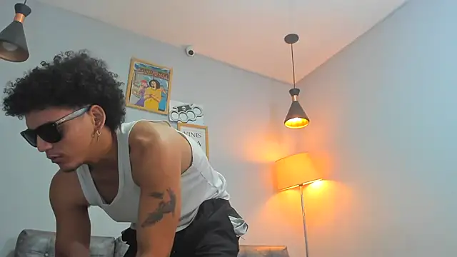 Snapshot of Xfire_boy69 chatting on 12/05/25, 03:30 Xfire boy69 online show from 12/05/25, 03:30