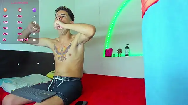 liaam mendoza online show from 10/13/25, 03:06