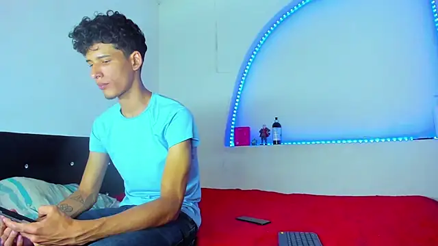 liaam mendoza online show from 10/24/25, 07:10