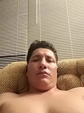 Snapshot of Zetaloco26 chatting on 09/17/25, 05:09 Zetaloco26 online show from 09/17/25, 05:09