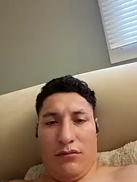 Snapshot of Zetaloco26 chatting on 10/19/25, 01:12 Zetaloco26 online show from 10/19/25, 01:12