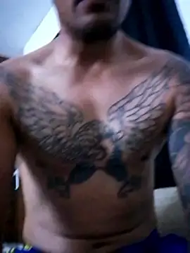 bigandstrong2217 online show from 01/08/26, 05:43