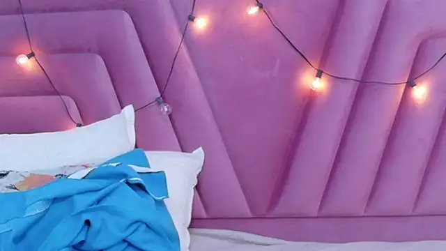 EbonyCoWorker online show from 03/25/26, 05:46