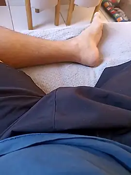 Snapshot of HighbrowThicket chatting on 09/26/25, 12:53 HighbrowThicket online show from 09/26/25, 12:53