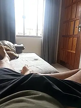 Snapshot of HighbrowThicket chatting on 10/01/25, 01:17 HighbrowThicket online show from 10/01/25, 01:17